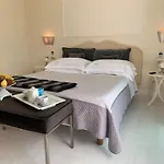 White House Luxury Hospitality 4* 올비아