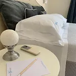 White House Luxury Hospitality 4*