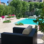 White House Luxury Hospitality 게스트하우스 올비아