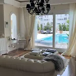 White House Luxury Hospitality 게스트하우스 올비아