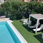 White House Luxury Hospitality