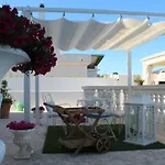 White House Luxury Hospitality 4*