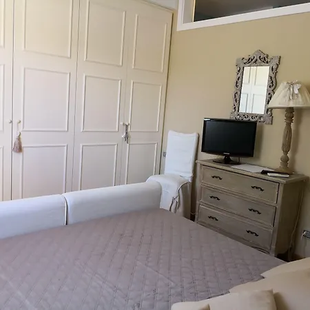 White House Luxury Hospitality 4*