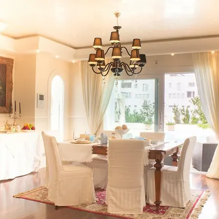 White House Luxury Hospitality 2* Olbia