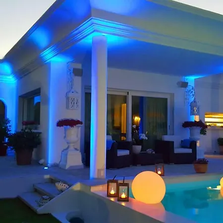 White House Luxury Hospitality Maison d'hôtes 4*