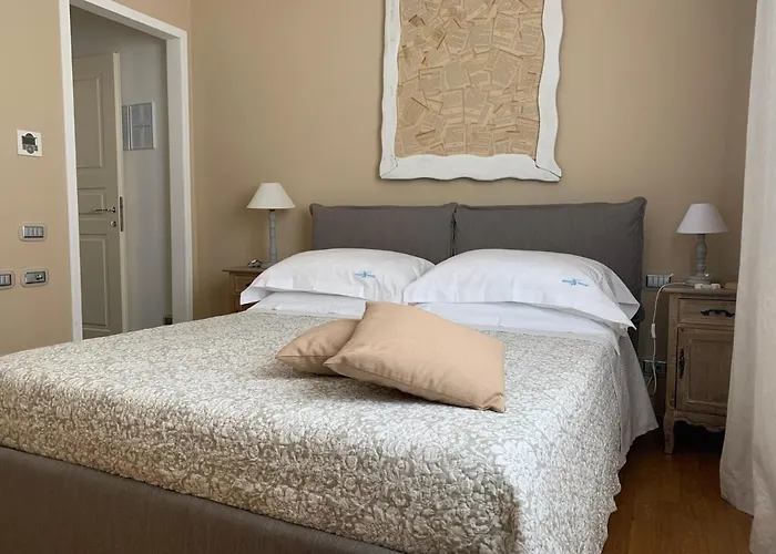 White House Luxury Hospitality 4* אולביה