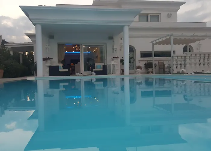 White House Luxury Hospitality בית הארחה אולביה