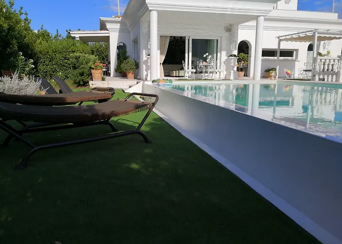 White House Luxury Hospitality