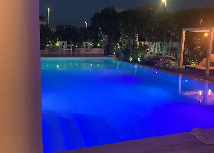 בית הארחה White House Luxury Hospitality אולביה