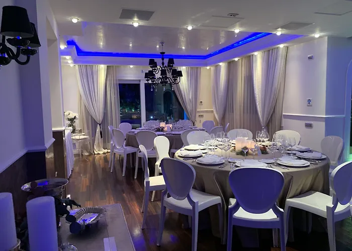 White House Luxury Hospitality בית הארחה אולביה