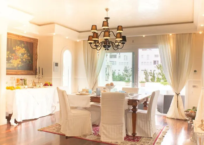 White House Luxury Hospitality 4* אולביה