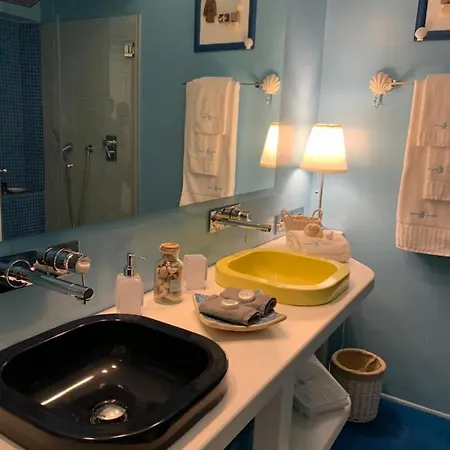 White House Luxury Hospitality 4*