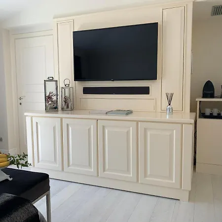 Pensionat White House Luxury Hospitality Olbia