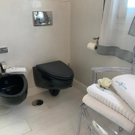 Πανσιόν White House Luxury Hospitality