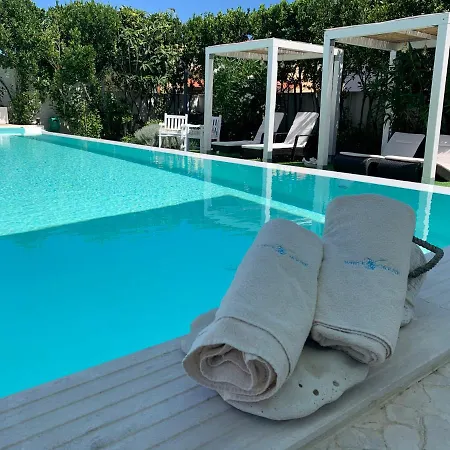 Πανσιόν White House Luxury Hospitality 2*