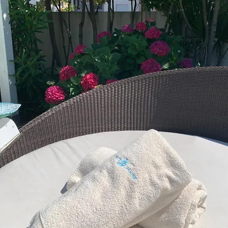 White House Luxury Hospitality Όλμπια