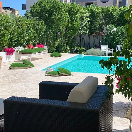 White House Luxury Hospitality Pensionat Olbia