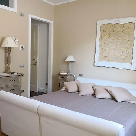 White House Luxury Hospitality Konukevi 4*