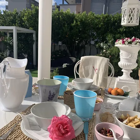 White House Luxury Hospitality 4* Olbia