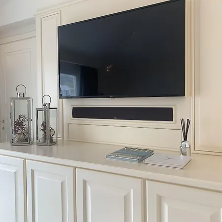 White House Luxury Hospitality 올비아