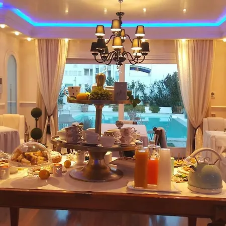 White House Luxury Hospitality Πανσιόν 2*