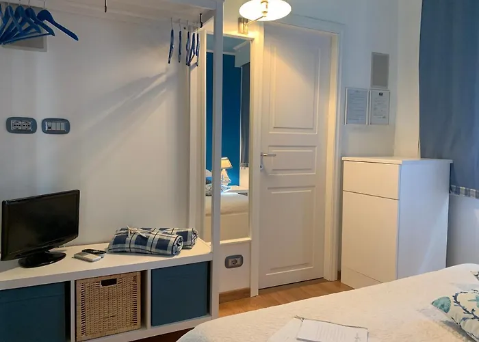 White House Luxury Hospitality أولبيا