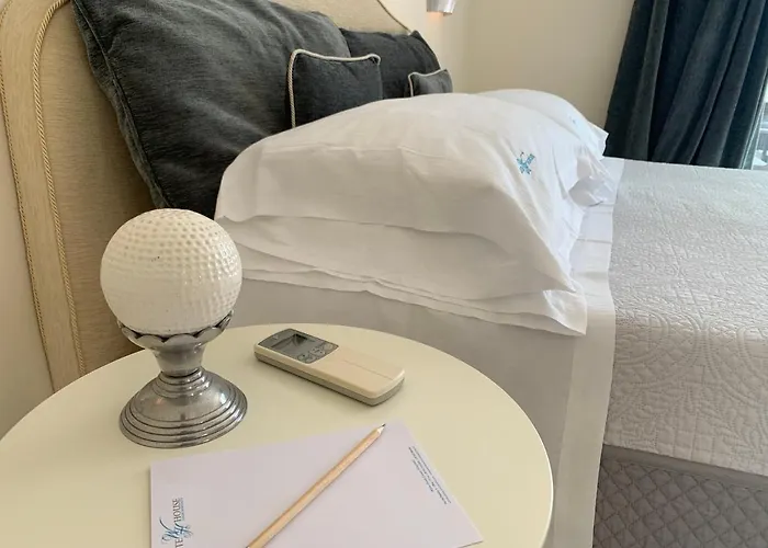 White House Luxury Hospitality 4*