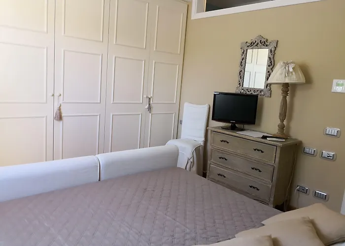 White House Luxury Hospitality 4*