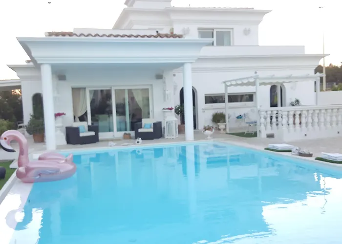 Guest house White House Luxury Hospitality